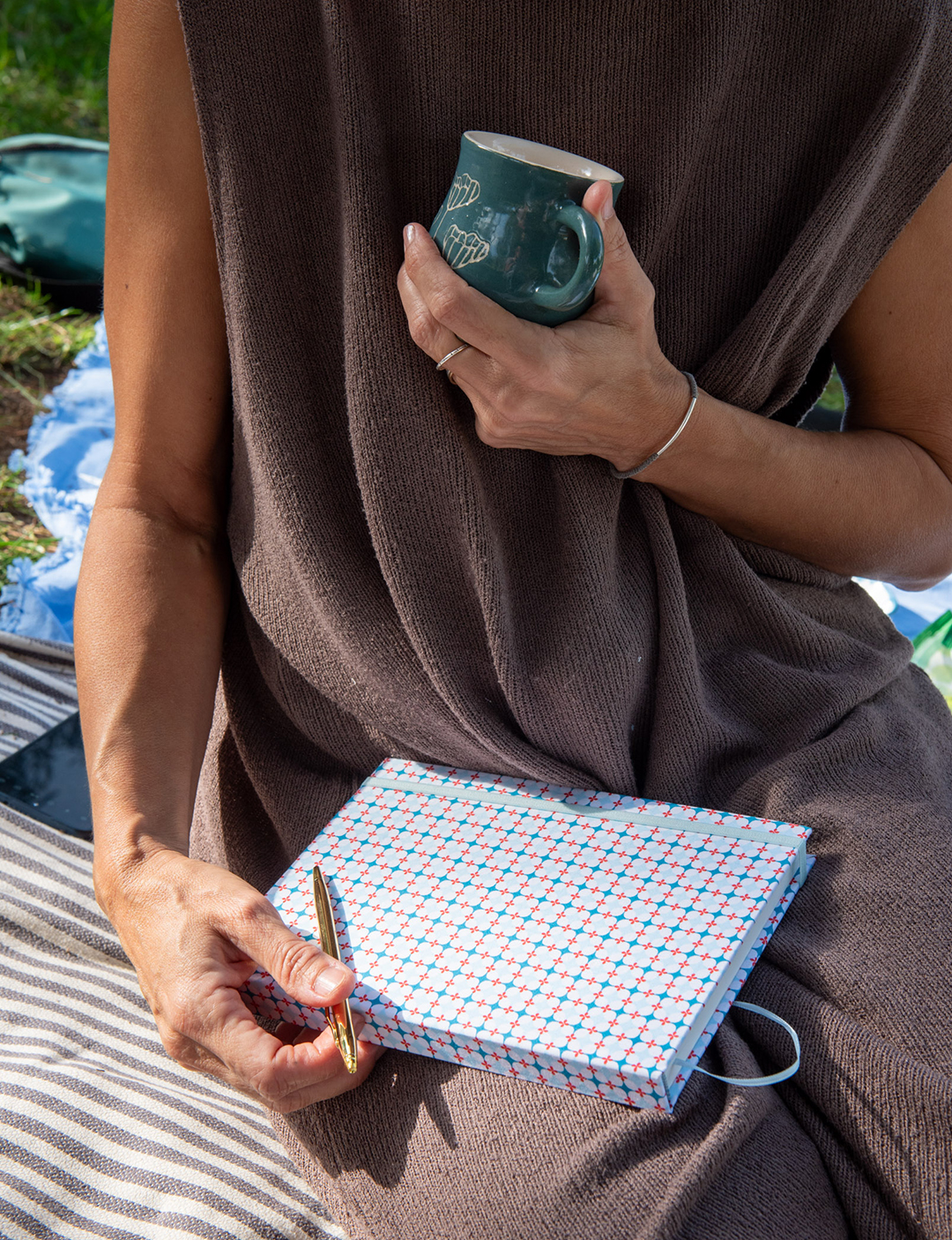 8f41ce_4dd7c5dcb7274fdf805357051e5b5df9mv2