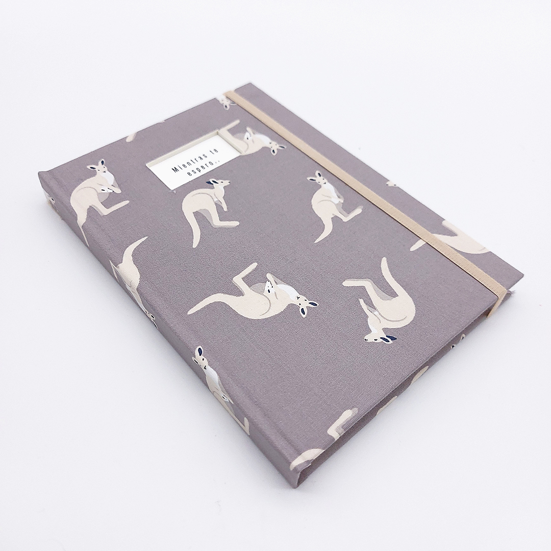 8f41ce_933aabeb769c42b9b7179f177778ce2cmv2