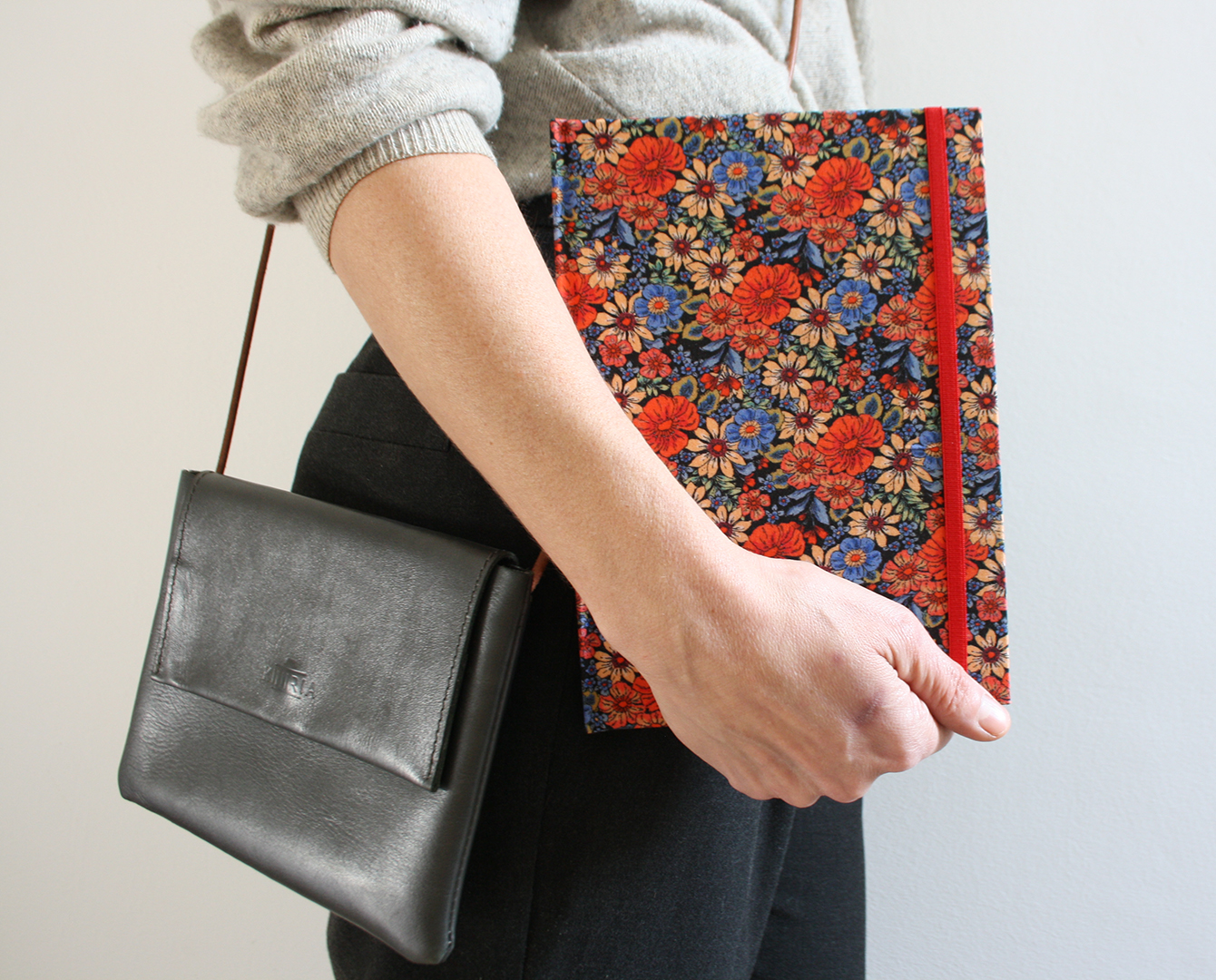 8f41ce_db02fa824394447eb6522faf57ee6549mv2