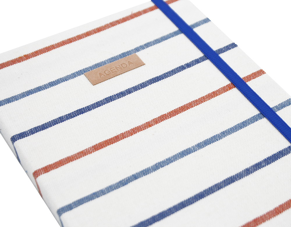 8f41ce_ea2528a9553a45348104657f0187e109mv2